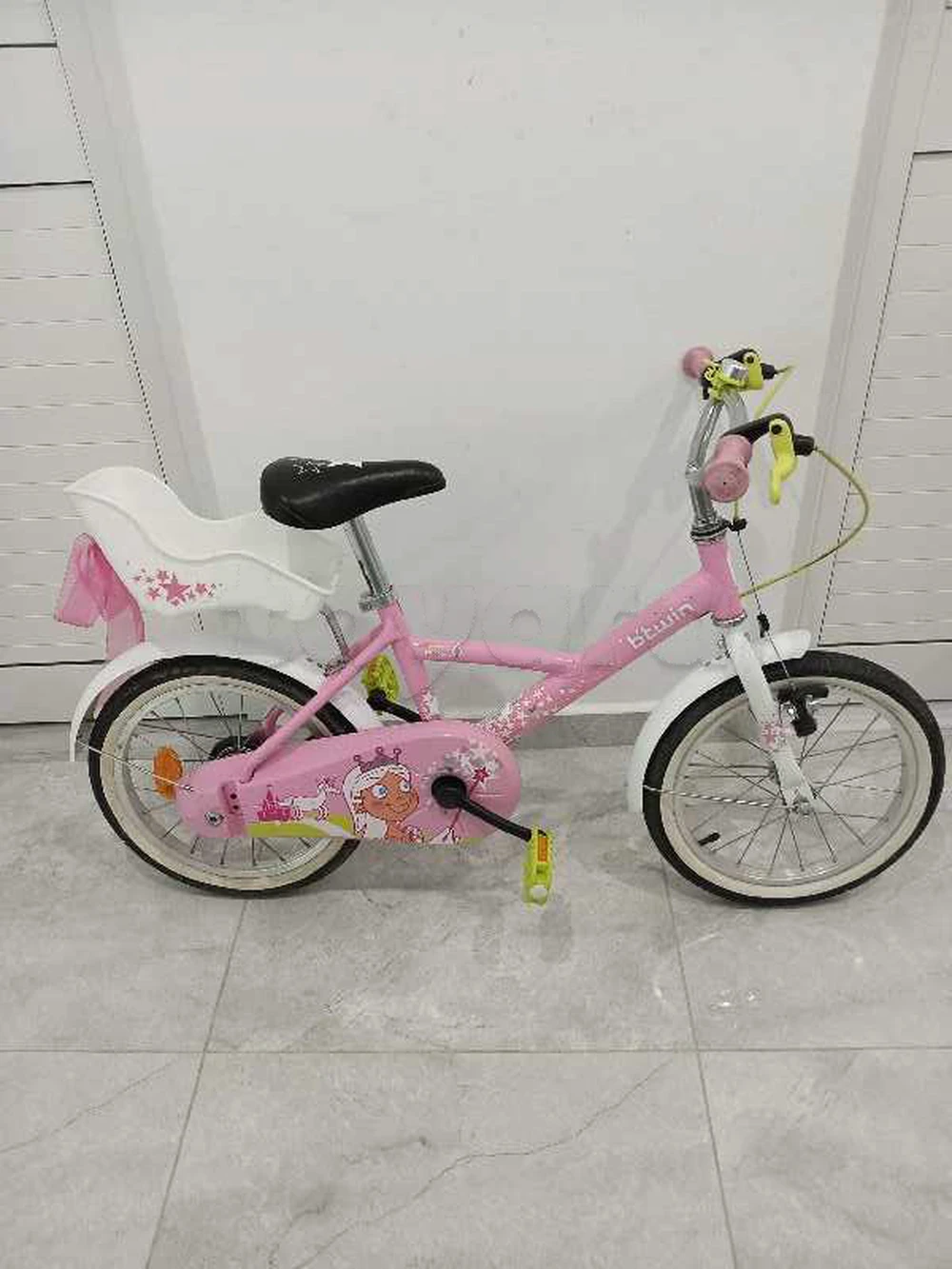 vélo BTWIN 16 pouces importé
