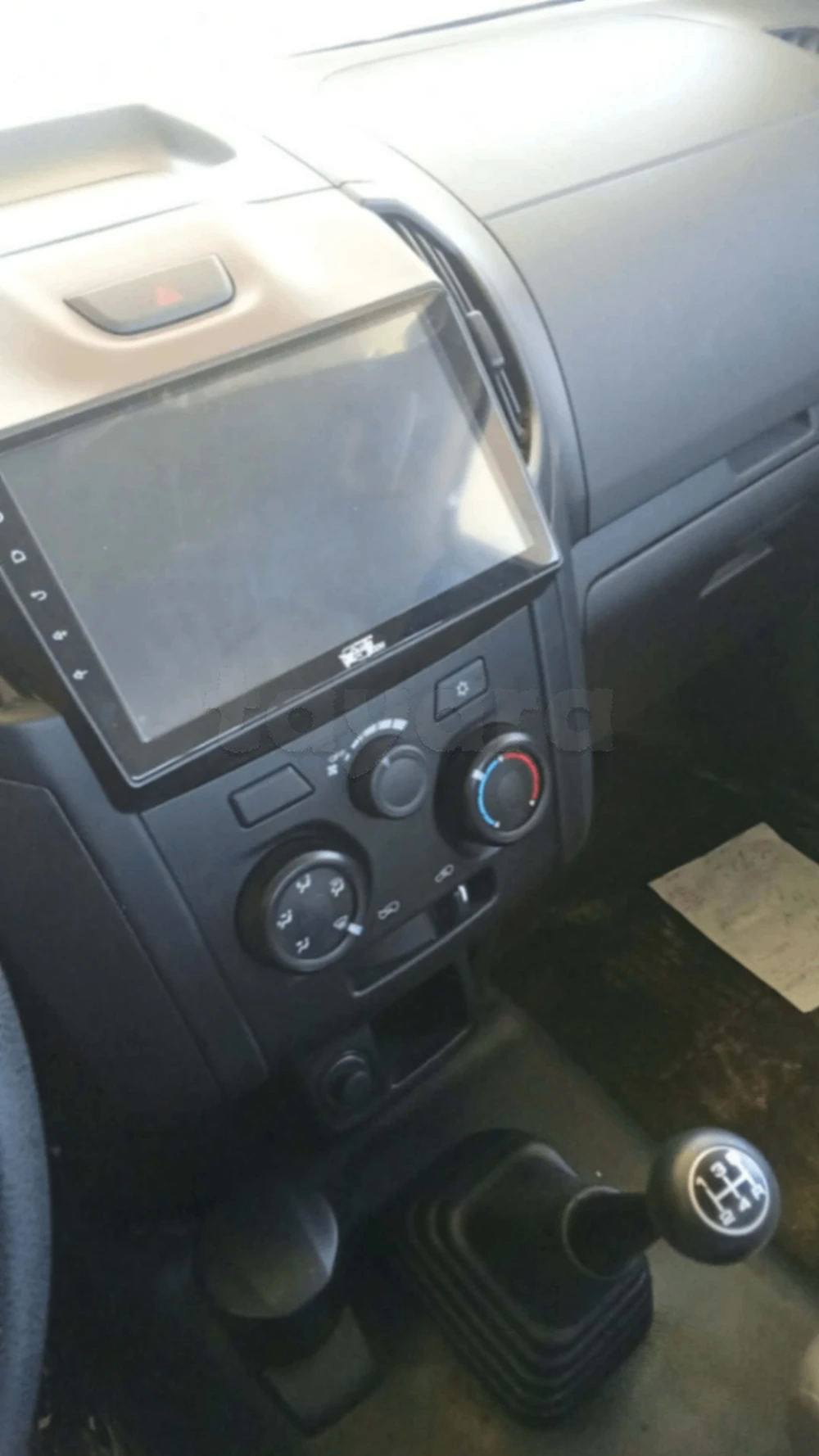 Carte voiture Isuzu D-Max
