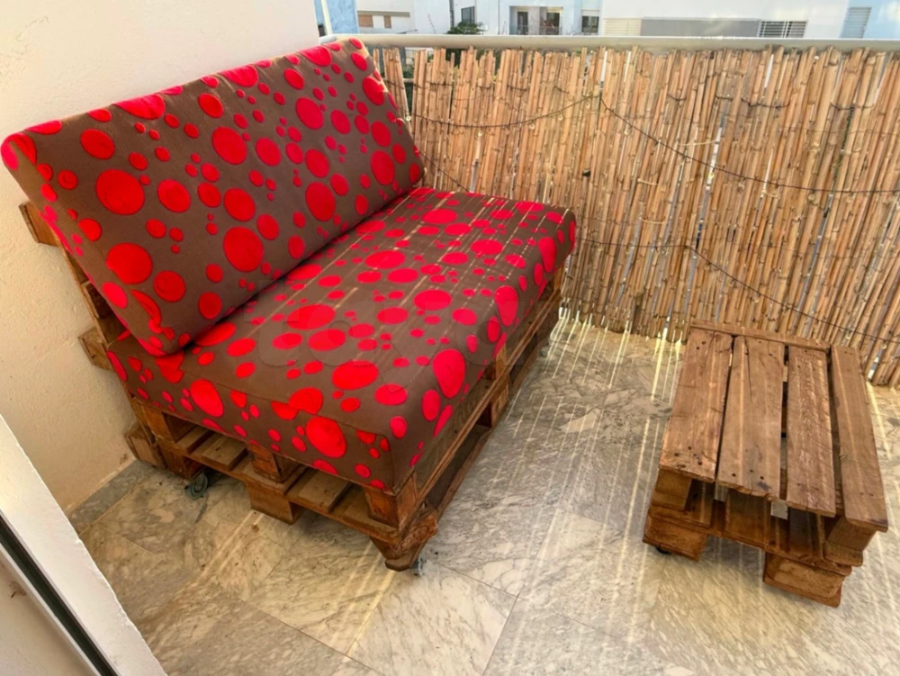 Canapé palettes et table basse