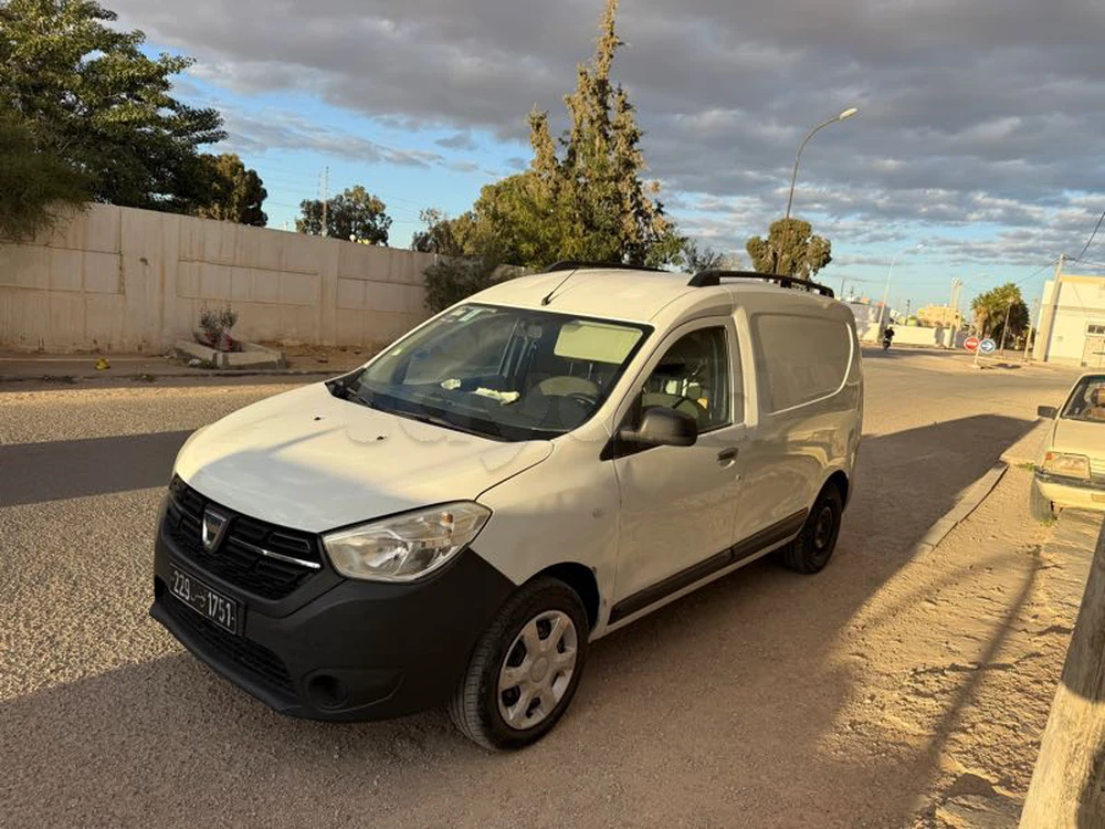 Carte voiture Dacia Dokker