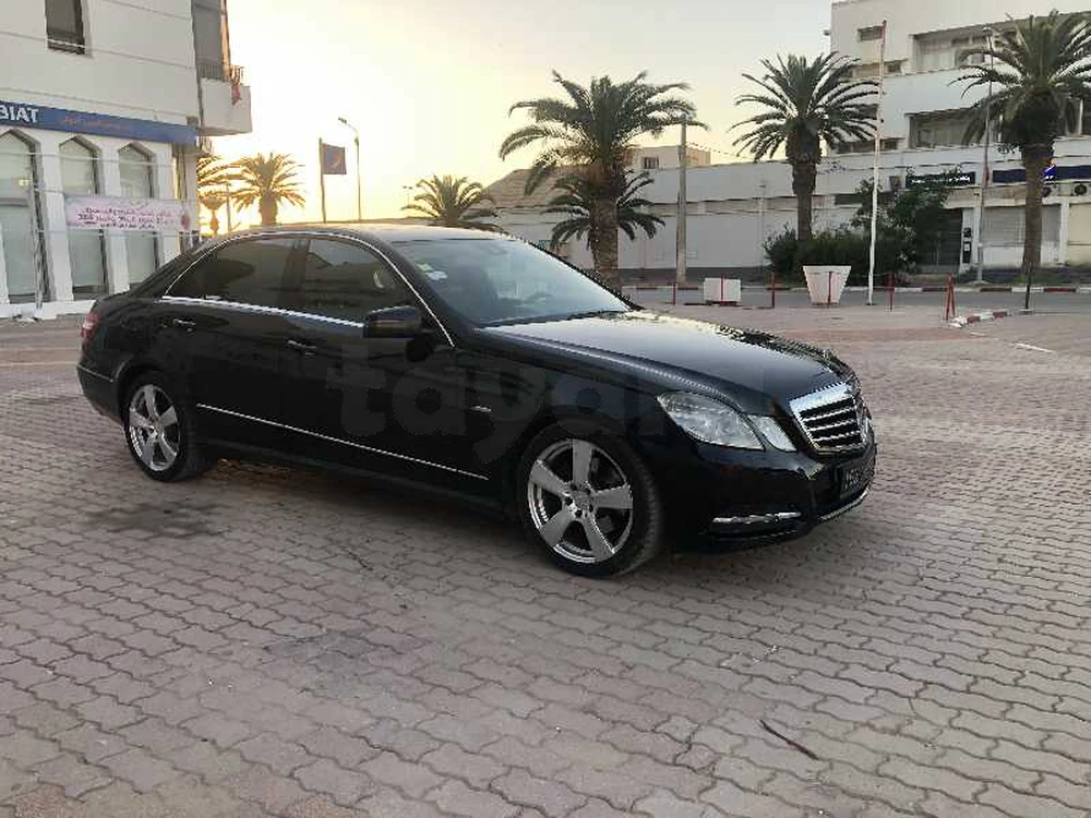 Carte voiture Mercedes-Benz Classe E