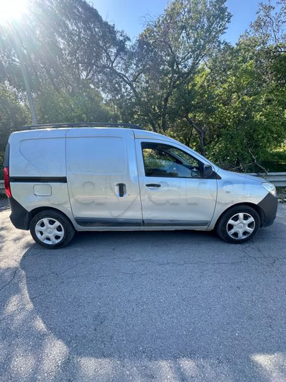 Carte voiture Dacia Dokker