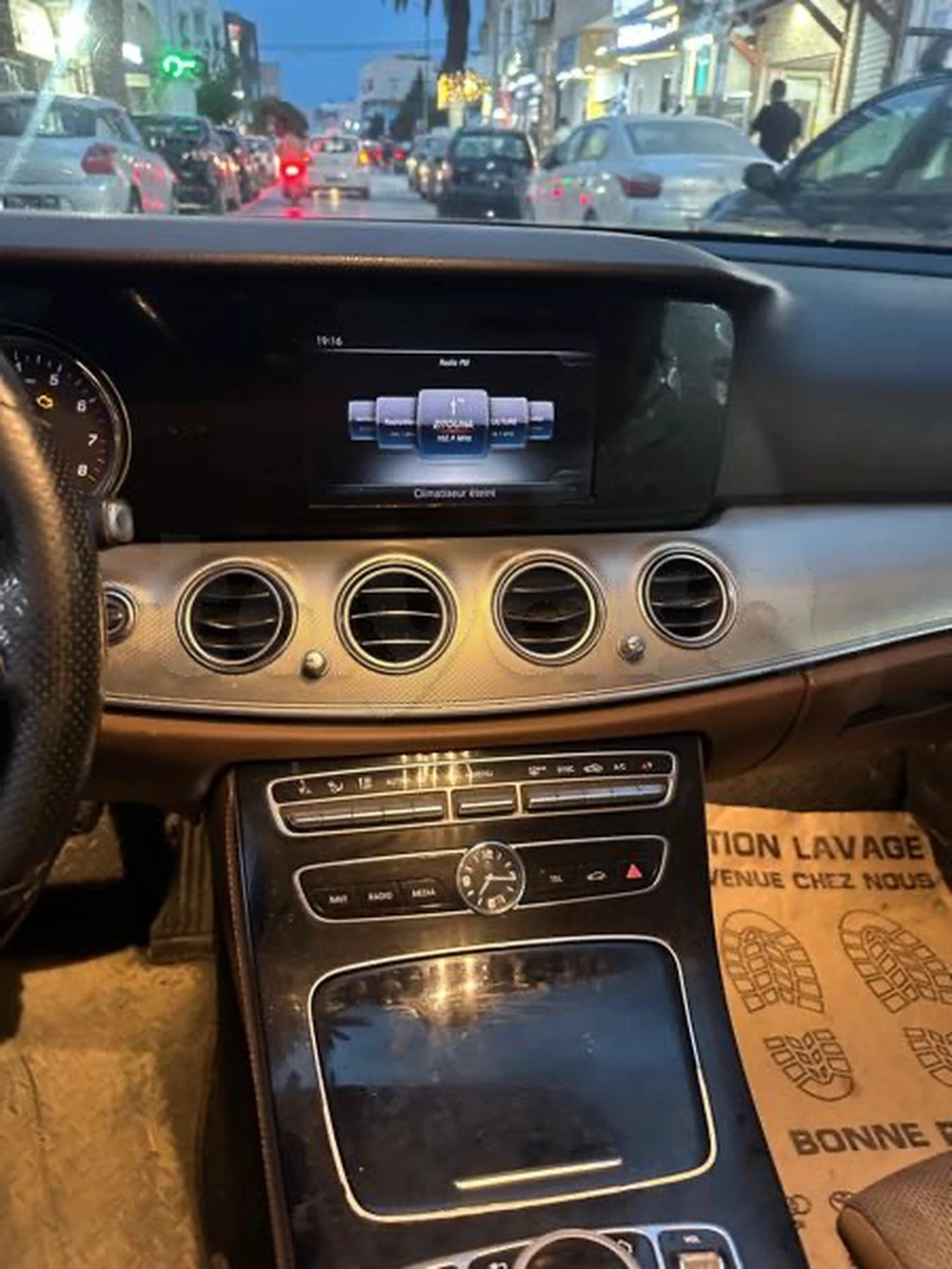 Carte voiture Mercedes-Benz Classe E