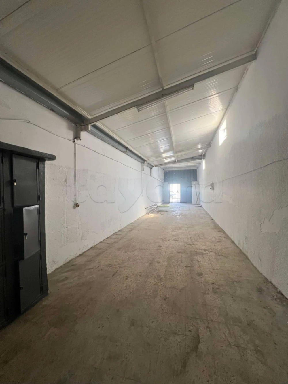 Dépôt 120m2 à Ezzahra