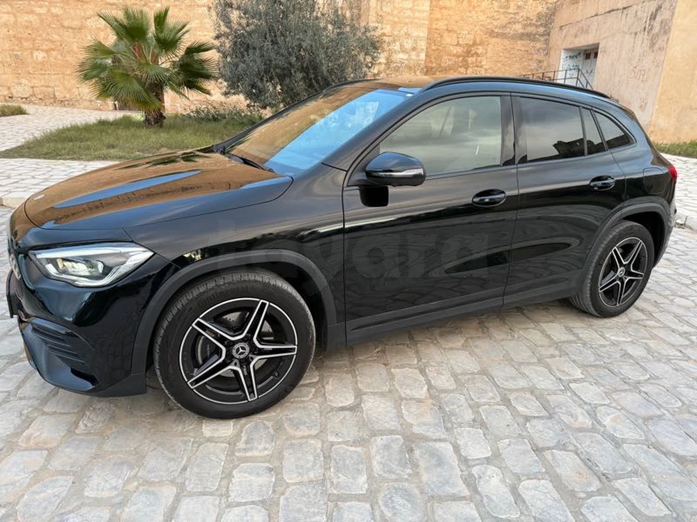 Carte voiture Mercedes-Benz Classe GLA