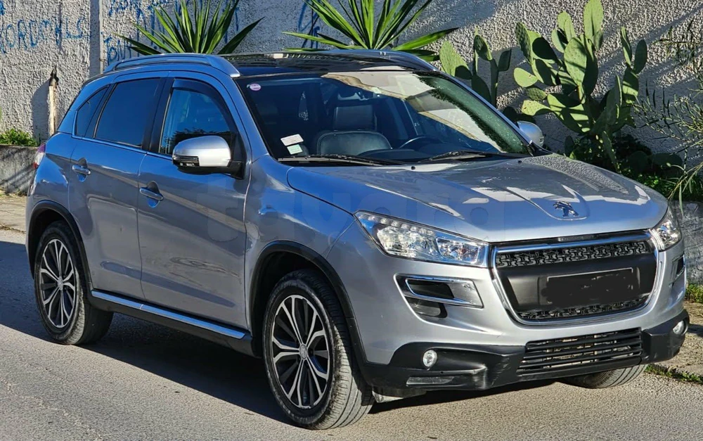 Carte voiture Peugeot 4008