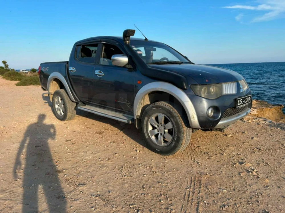 Mitsubishi L200