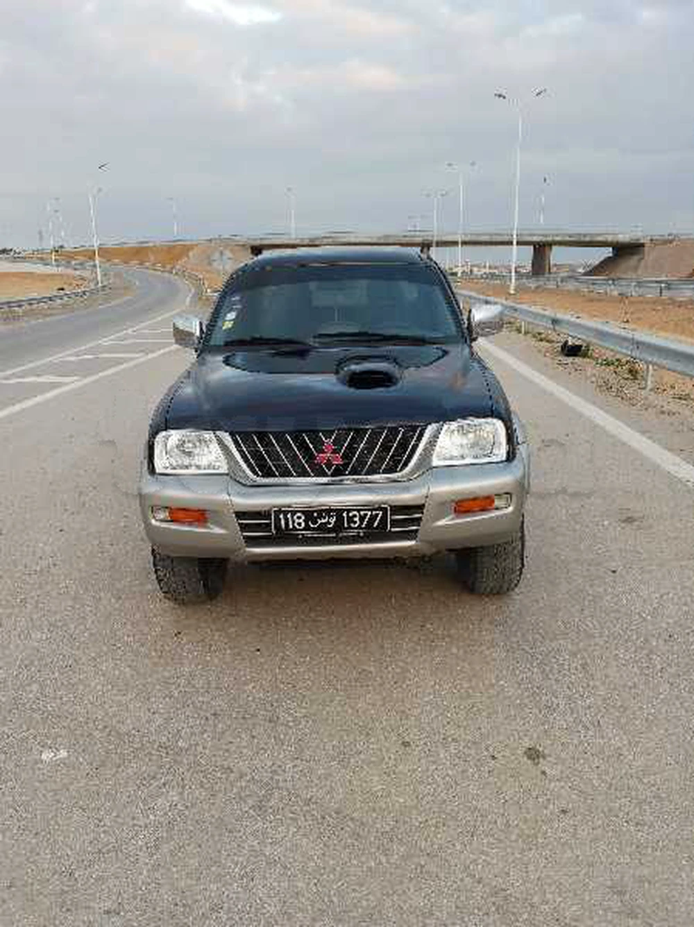 Carte voiture Mitsubishi L200