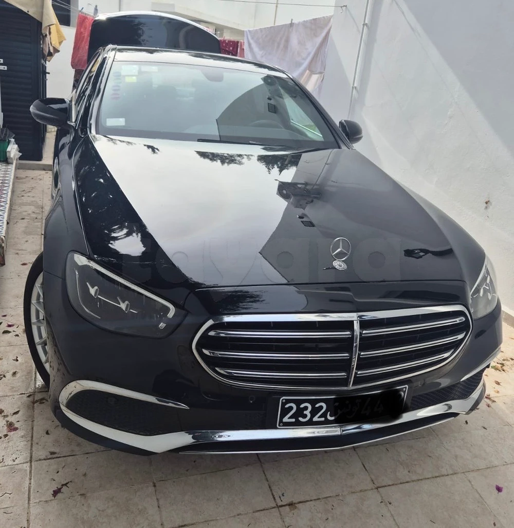 Carte voiture Mercedes-Benz Classe E