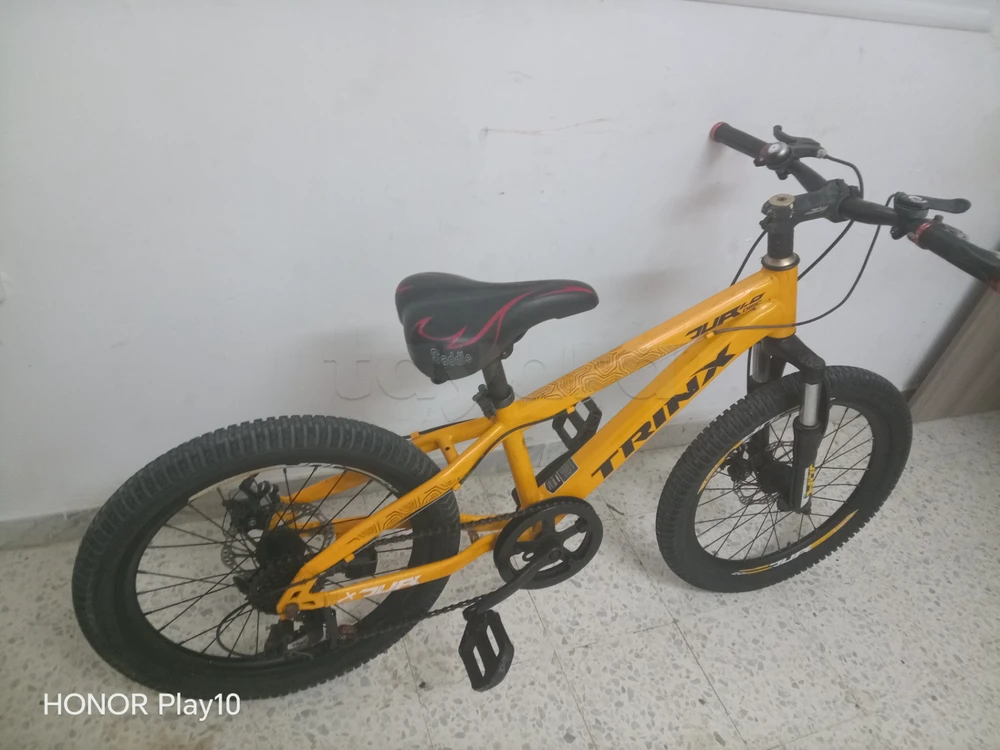 Vélo à vendre trinks junior avec 6 vitesses prix 370d négociable tél 24881815 ariana