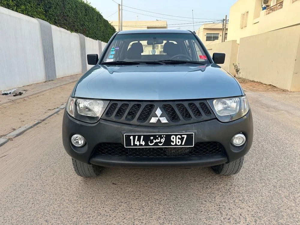 Carte voiture Mitsubishi L200