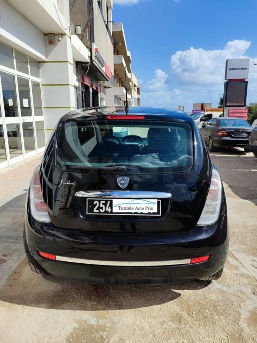 Lancia Ypsilon