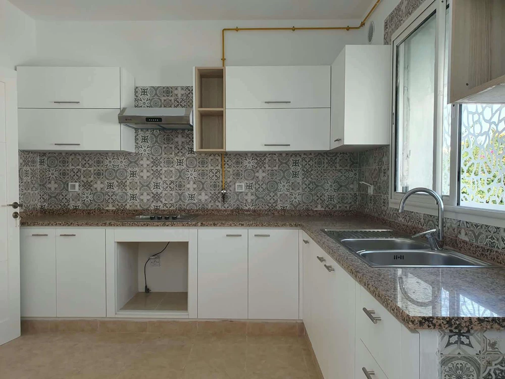 A LOUER UN APPARTEMENT S+2 HST A EZZAHRA JAMAIS HABITés