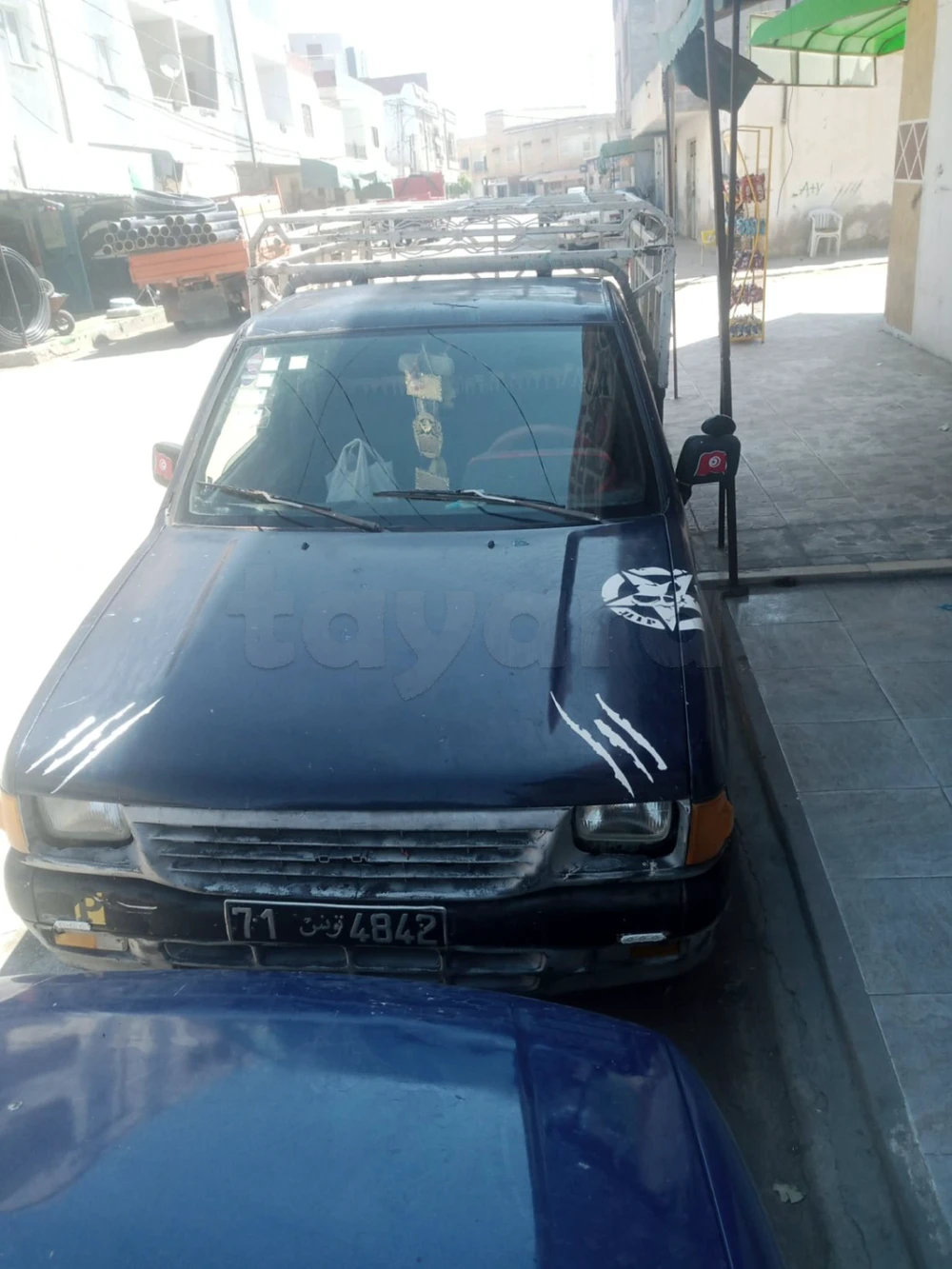 Carte voiture Isuzu Landwind