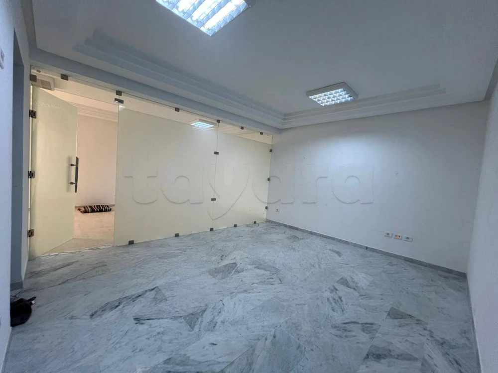 A vendre Hall + 1