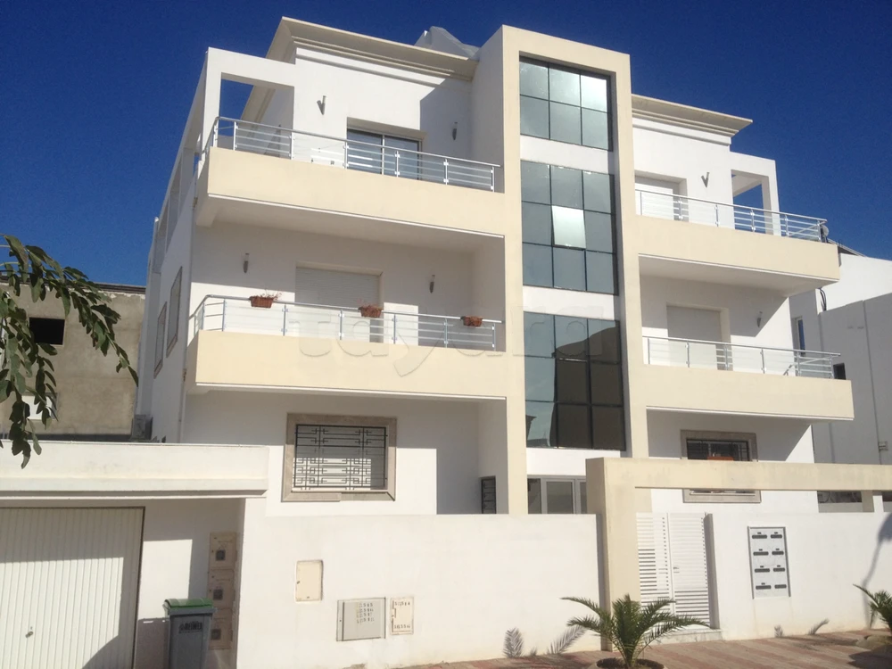 A louer S2 avec jardin Proche commerces Jardin Carthage