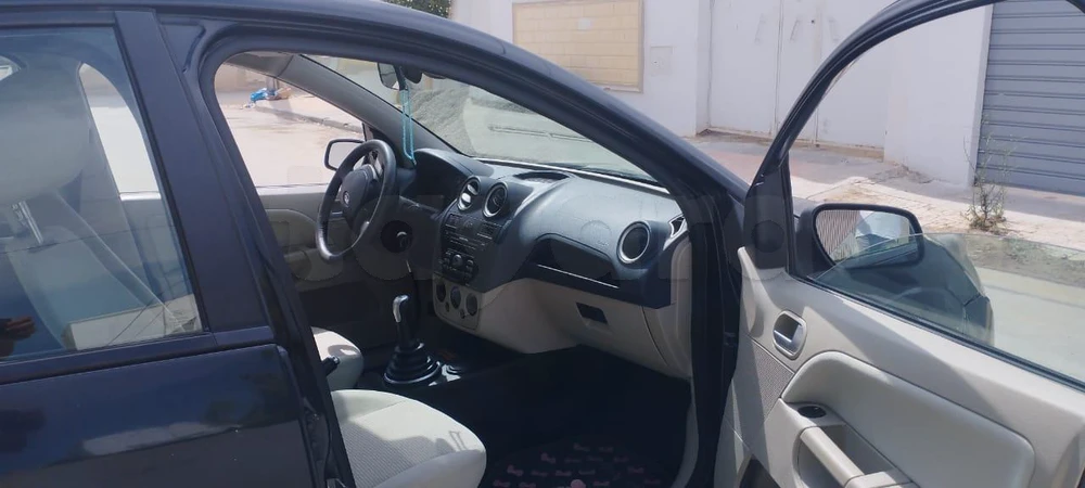 Carte voiture Ford Fiesta