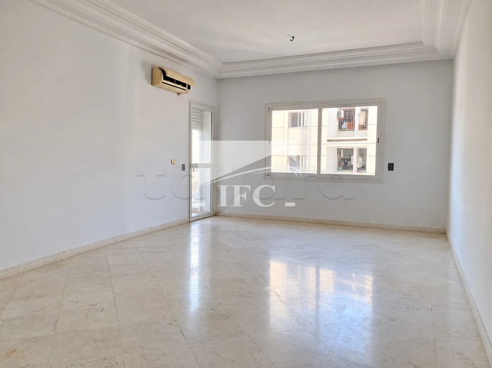 Appartement S+3 à vendre – 160 m² – Cité Les Palmeraies – IFCR1