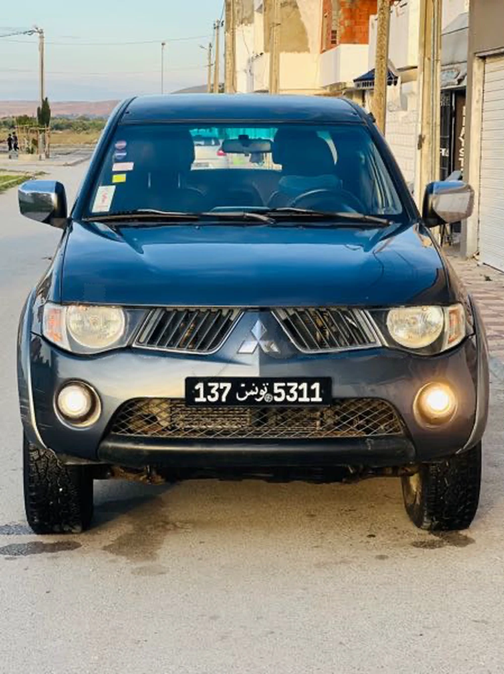 Carte voiture Mitsubishi L200