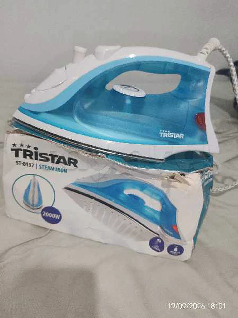 Fer à repasser vapeur continue Tristar ST-8300 / 2000W