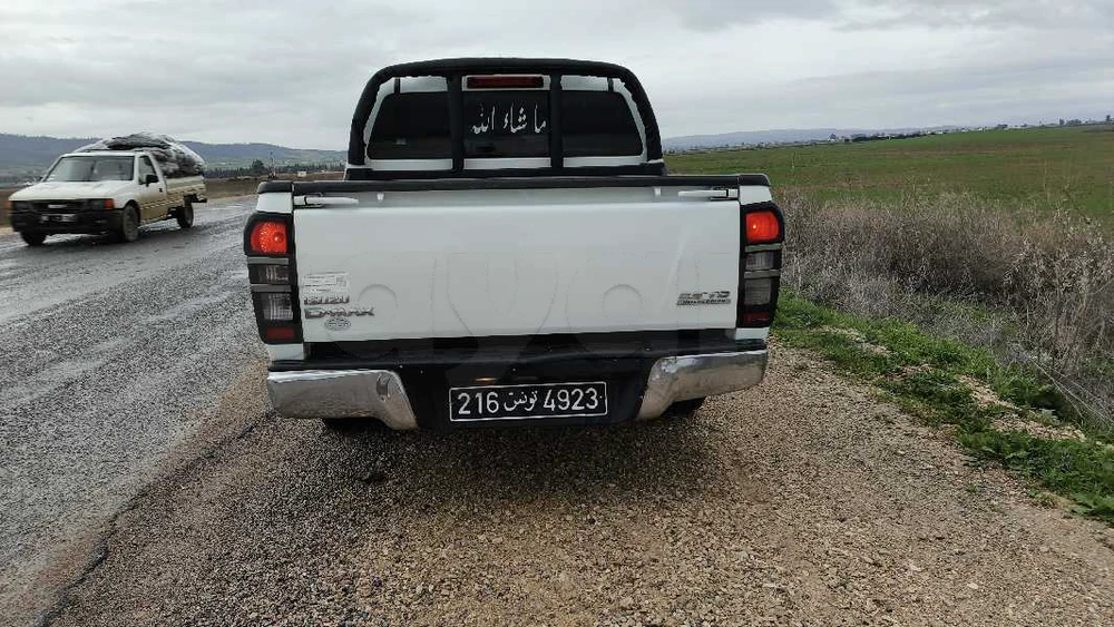 Carte voiture Isuzu D-Max