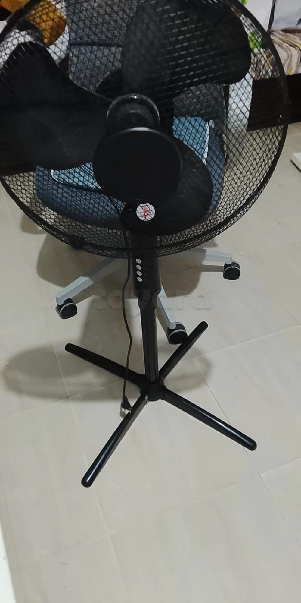 barbecue, ventilateur, chaise bureautique