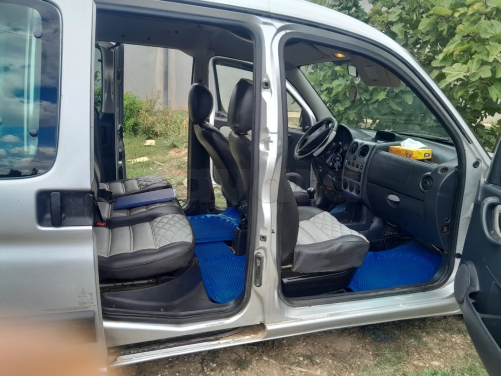 Carte voiture Peugeot Partner