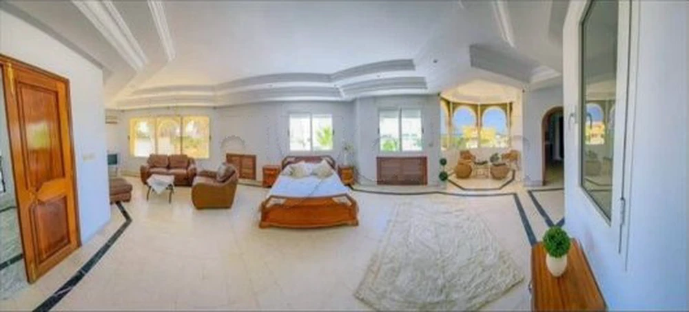 Villa S+5 VIP Avec Piscine En Location À Coté du Mall Of Sousse - Ansicht 3