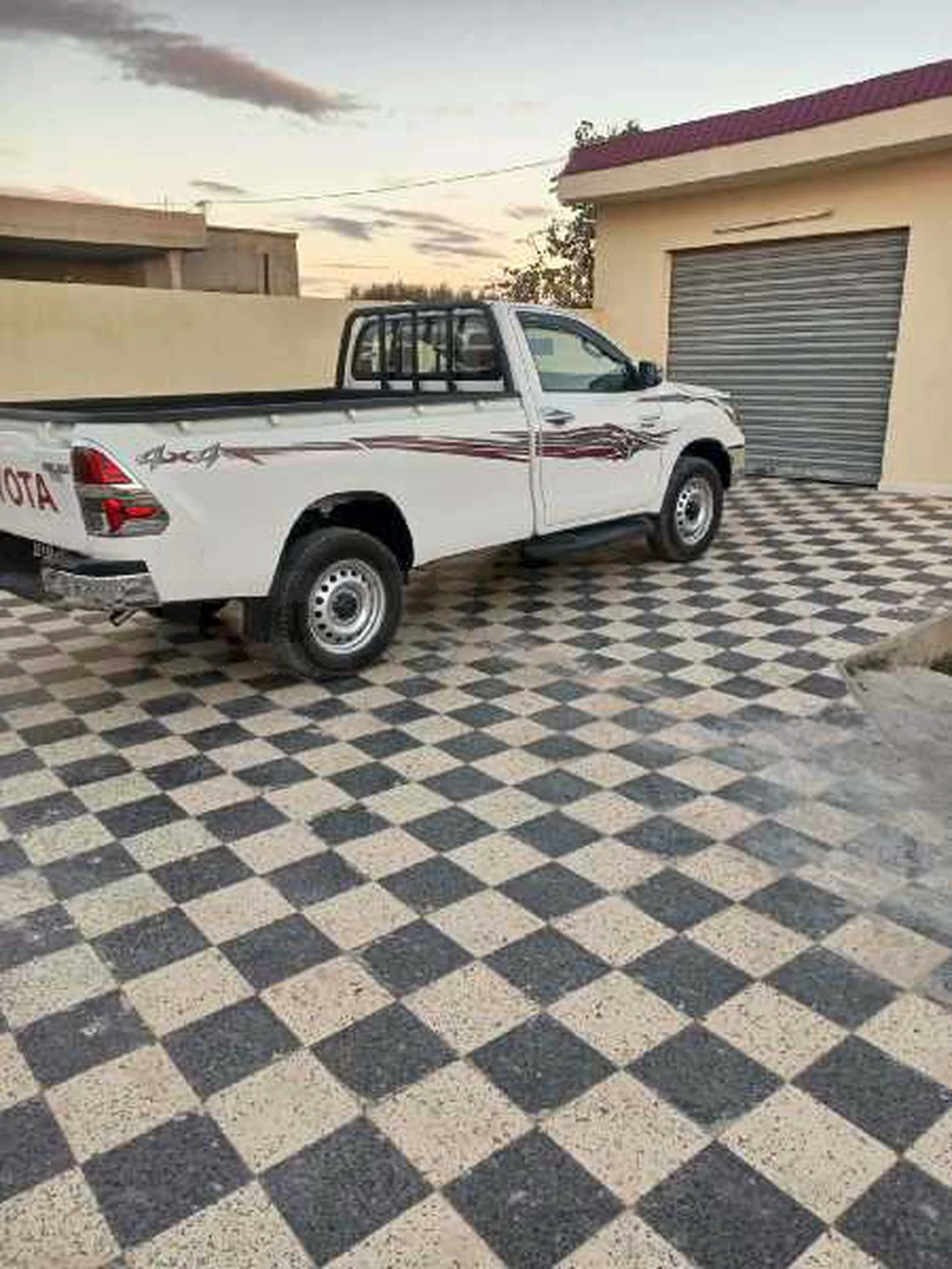 Carte voiture Toyota Hilux