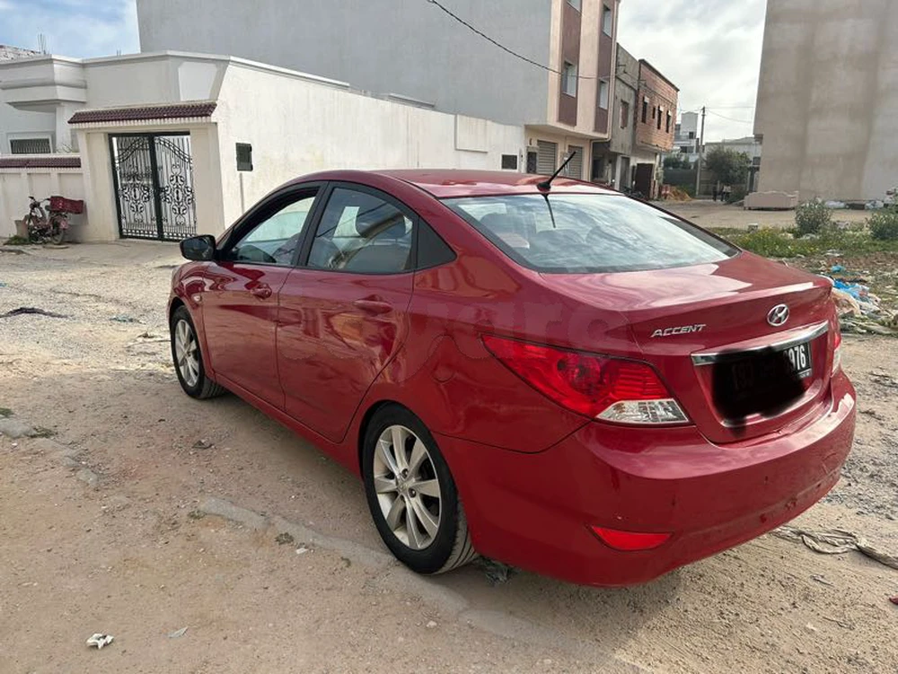 Carte voiture Hyundai Accent