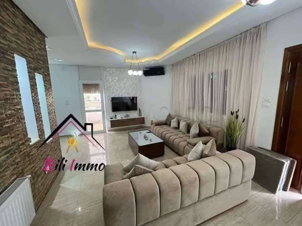 Une villa indépendante s+3 à hammam sousse