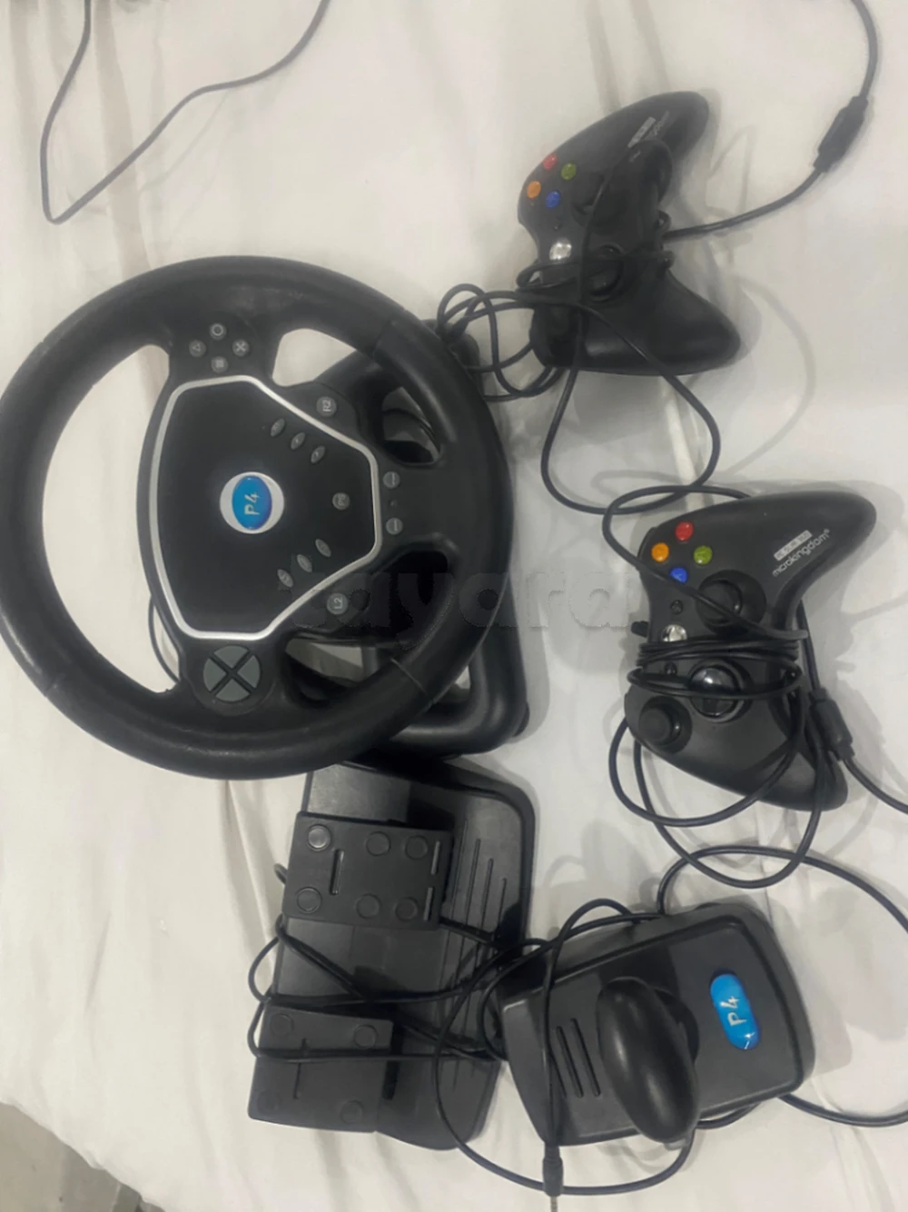 P4 KIT CONDUITE JEU POUR CONSOLE OU ORDINATEUR.