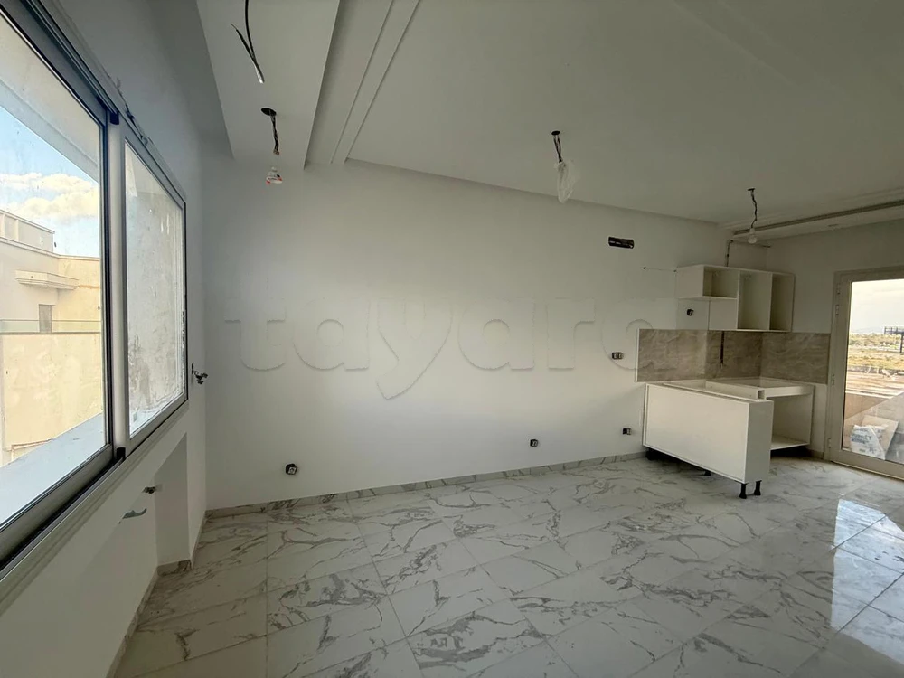À louer – Bel appartement S+1 neuf à Aïn Zaghouan Sud