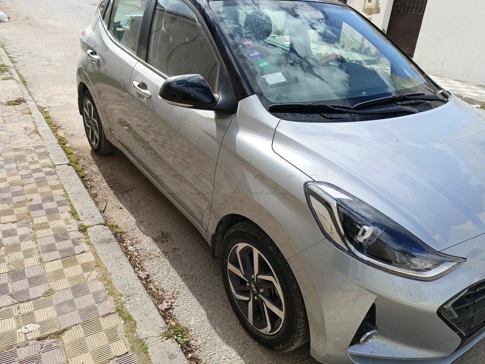 Carte voiture Hyundai i10