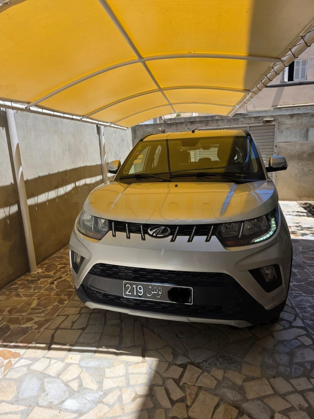 Carte voiture Mahindra Hover