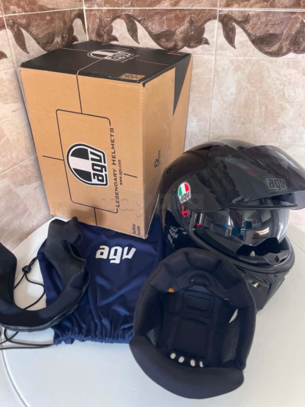 Casque moto agv
