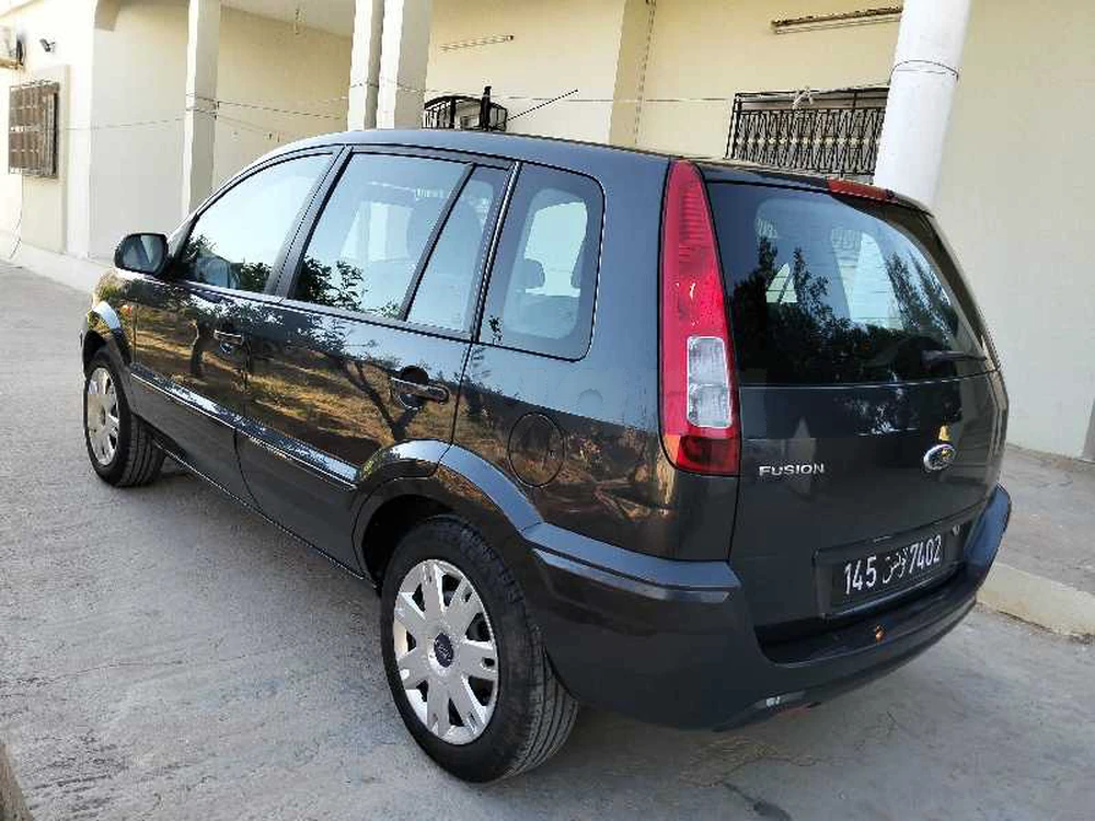 Carte voiture Ford Fusion