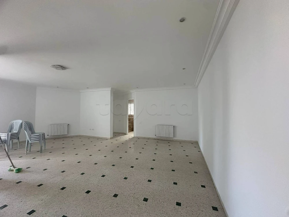 Appartement s+2 spacieux coté appolo ( Ezzahra route rades )