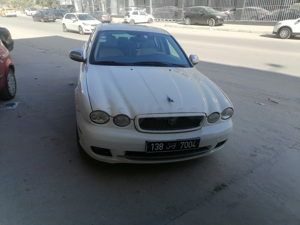Jaguar X-Type
