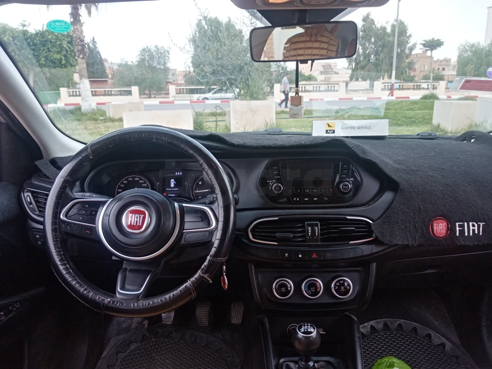 Carte voiture Fiat Tipo