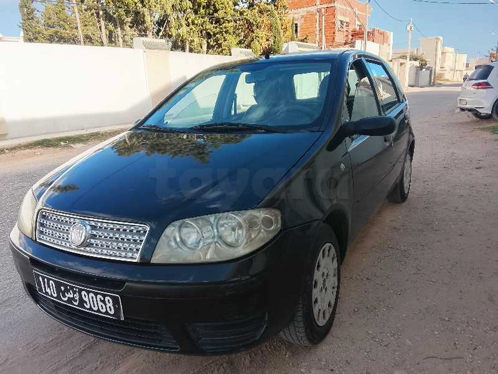 fiat Punto 3 
1ère main