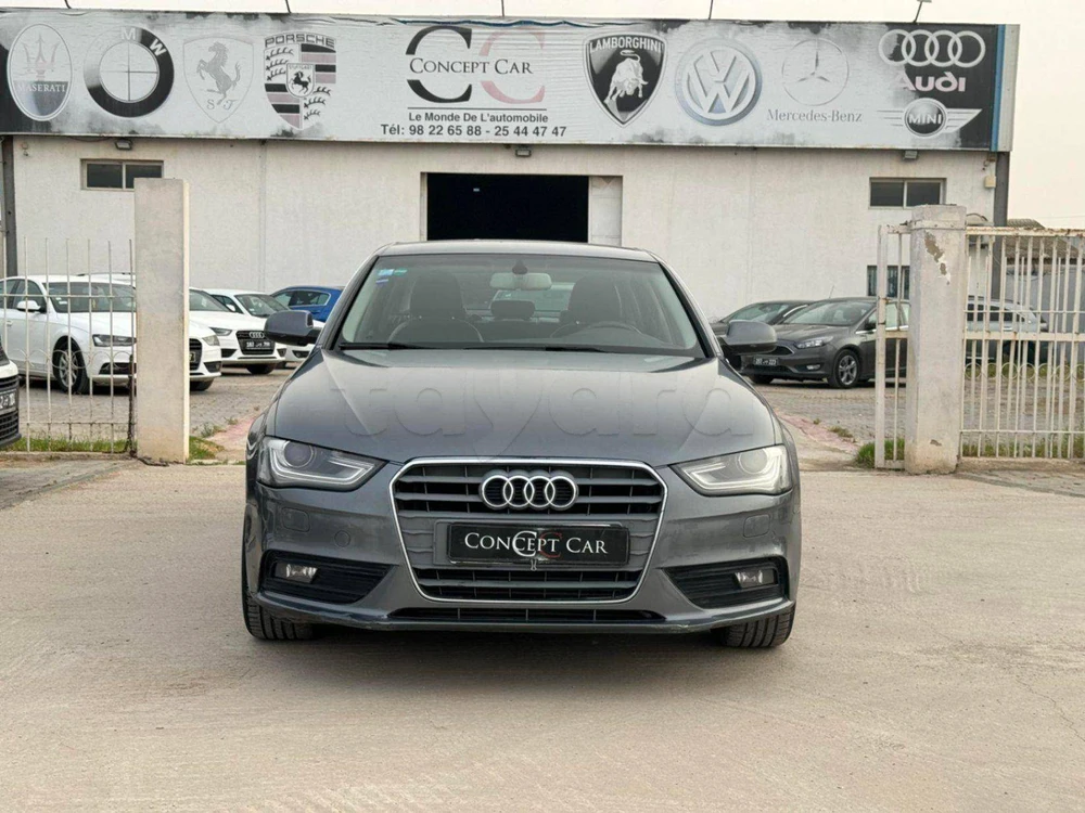 Carte voiture Audi A4