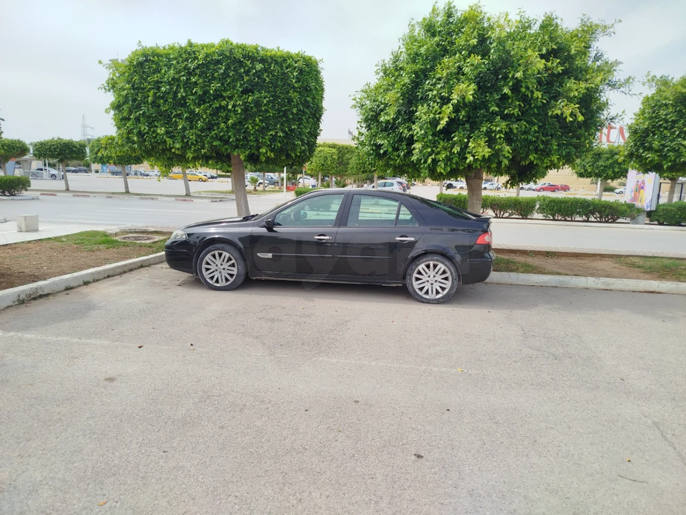 Carte voiture Renault Laguna