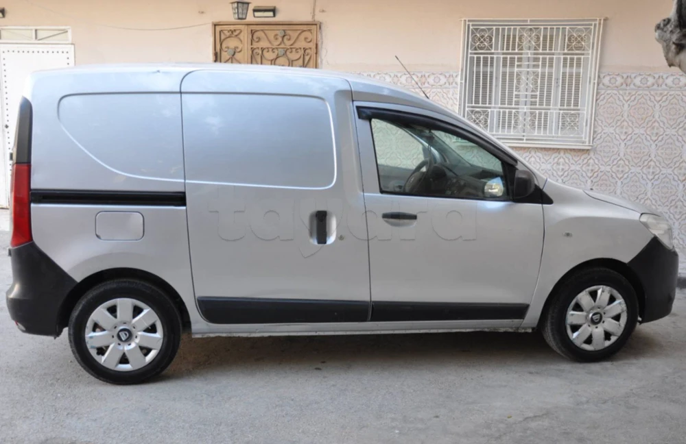 Carte voiture Dacia Dokker