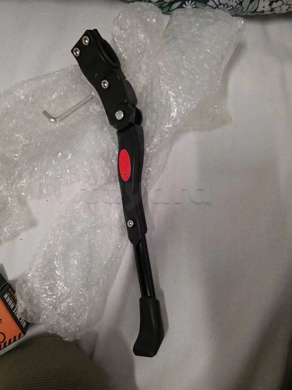 Support vélo et claxon rechargeable et Pompe neuf