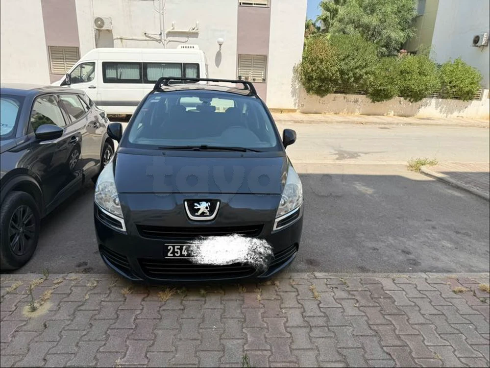 Carte voiture Peugeot 5008
