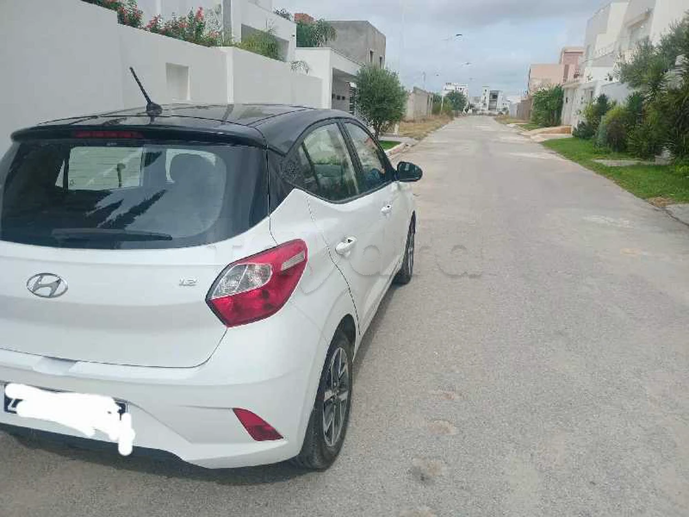 Carte voiture Hyundai i10