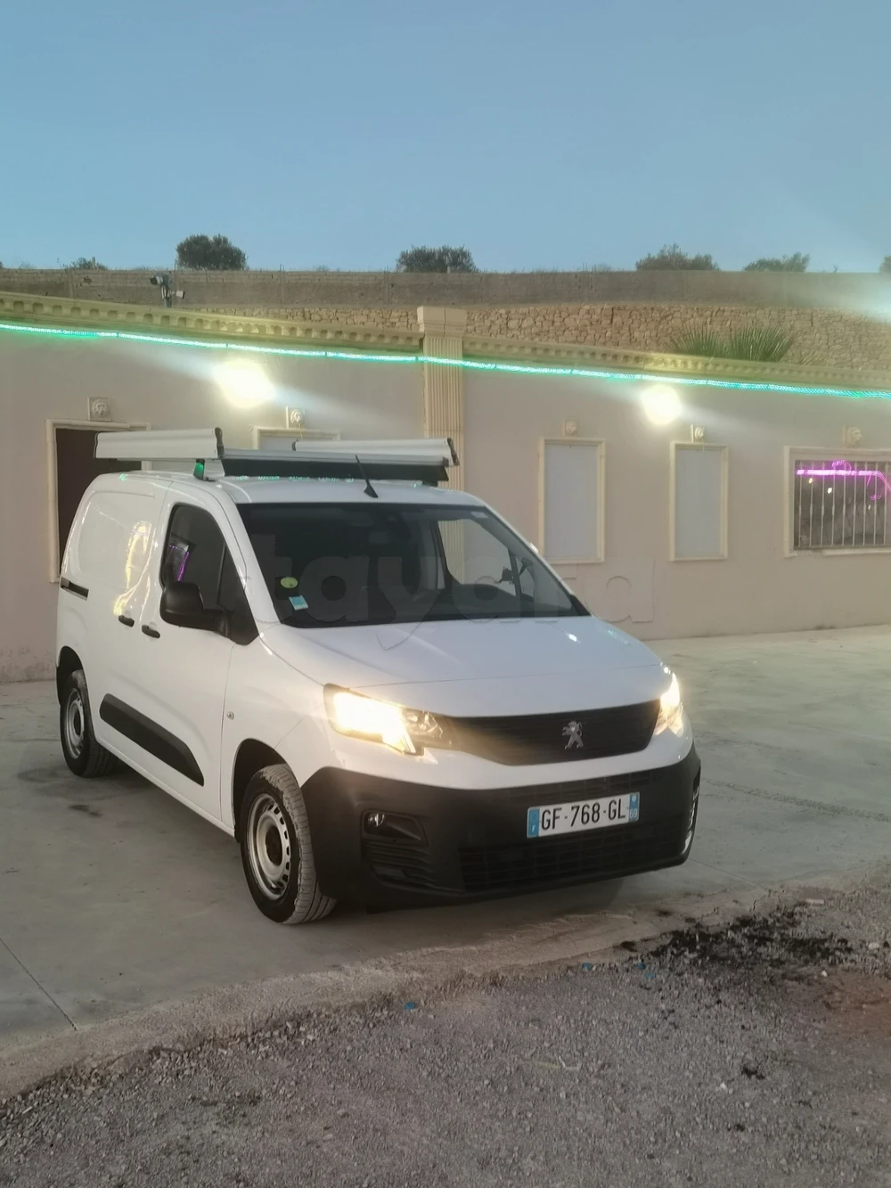 Carte voiture Peugeot Partner